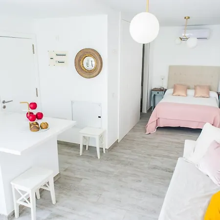 Studio Lirio Seaview By Holidays Lejlighed